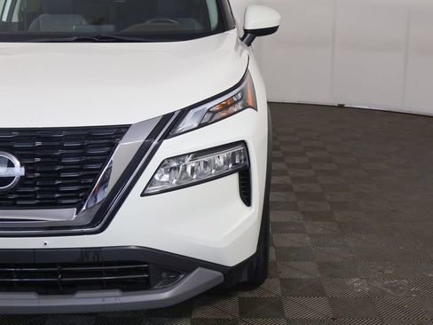 Used 2023 Nissan Rogue SV AWD/4WD image 12