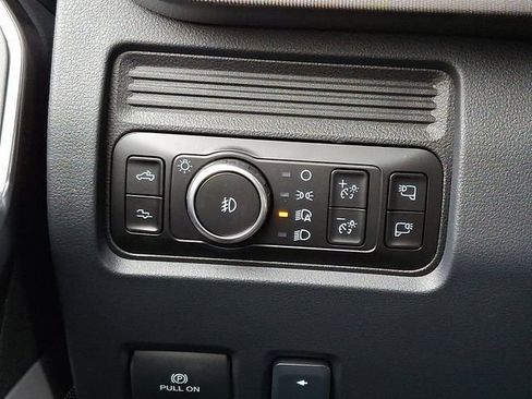 Certified 2026 Ford F250 Platinum w/ Tremor Off-Road Package image 24