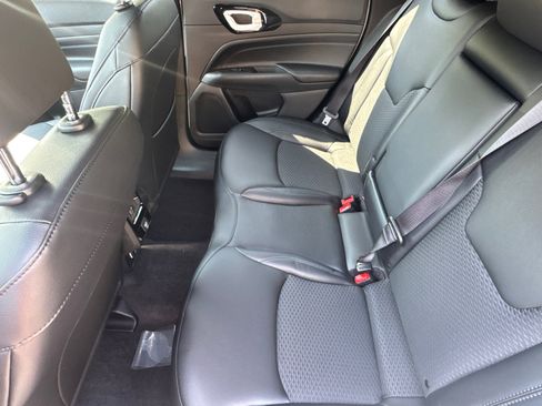 New 2026 Jeep Compass Latitude image 21