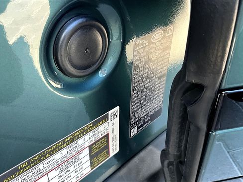 New 2026 Land Rover Range Rover Velar Dynamic SE AWD/4WD image 13