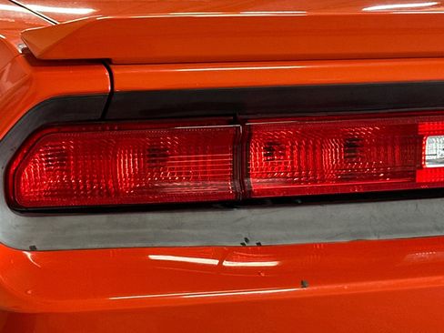 Used 2013 Dodge Challenger R/T image 41