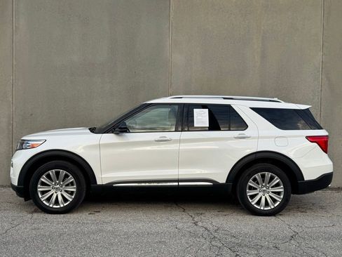 Used 2022 Ford Explorer Limited w/ Equipment Group 301A image 33