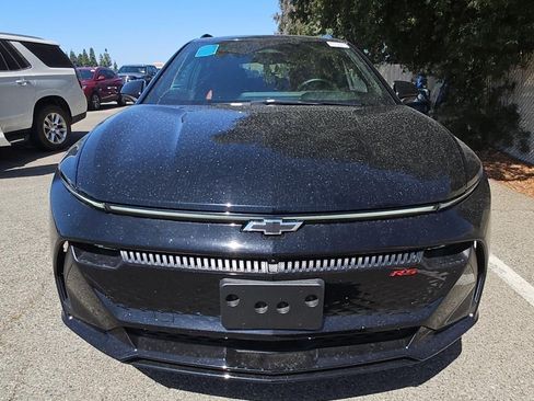 Used 2025 Chevrolet Equinox EV RS w/ Convenience Package II FWD image 15
