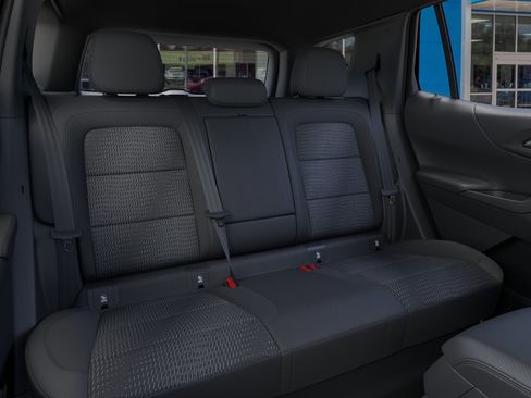 New 2026 Chevrolet Equinox LT AWD/4WD image 17