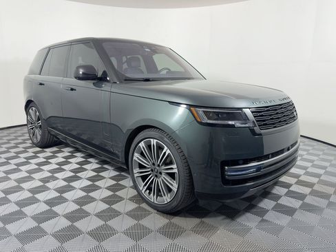 Used 2023 Land Rover Range Rover SE image 7