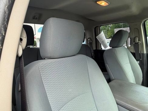 Used 2019 RAM 1500 Express AWD/4WD image 26