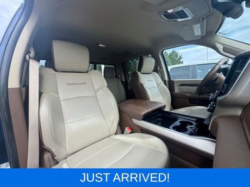 Used 2019 RAM 2500 Laramie AWD/4WD image 13