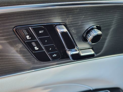 New 2025 Cadillac Lyriq Luxury image 21