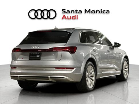 Certified 2023 Audi e-tron S Premium Plus AWD/4WD image 2