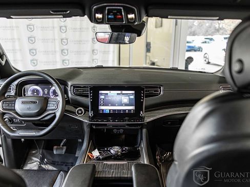 Used 2022 Jeep Wagoneer Series II w/ Flexible Seating Group image 37