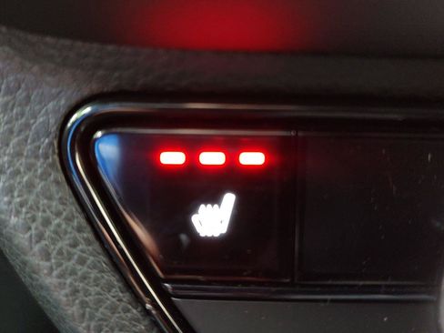 Used 2025 Honda HR-V Sport image 11