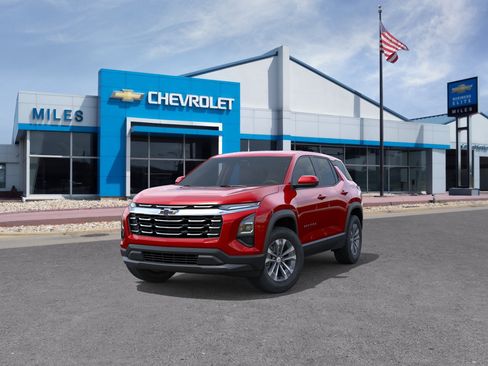 New 2026 Chevrolet Equinox LT w/ Convenience Package II AWD/4WD image 8