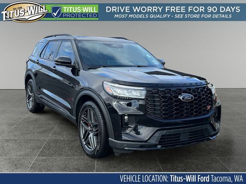 Used 2025 Ford Explorer ST image 1