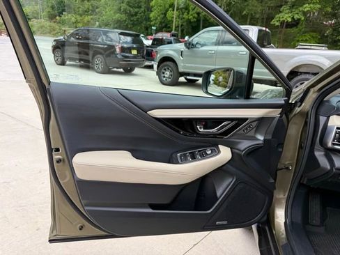 Used 2022 Subaru Outback Limited AWD/4WD image 14