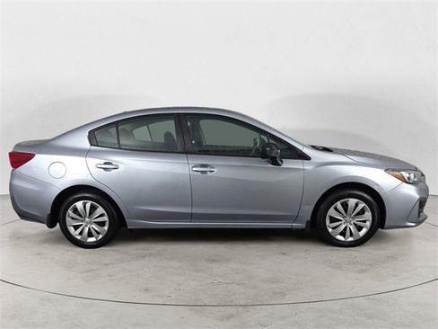Used 2017 Subaru Impreza 2.0i image 6