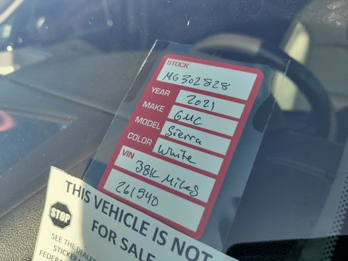 Used 2021 GMC Sierra 1500 Denali w/ Denali Ultimate Package AWD/4WD image 10