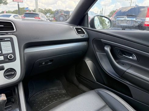 Used 2008 Volkswagen Eos 2.0T image 7