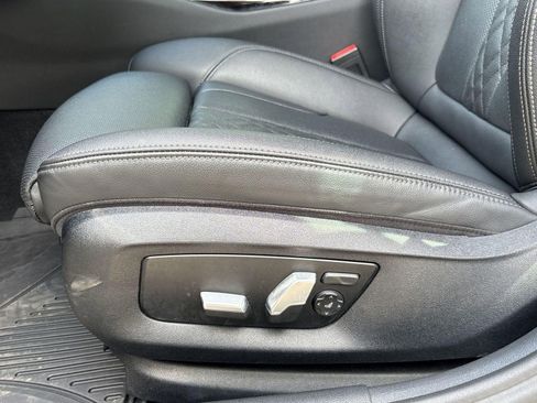 Used 2021 BMW 530i xDrive w/ Premium Package AWD/4WD image 14