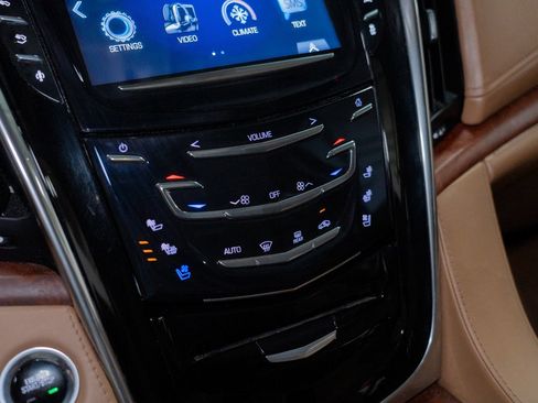 Used 2016 Cadillac Escalade Platinum AWD/4WD image 48