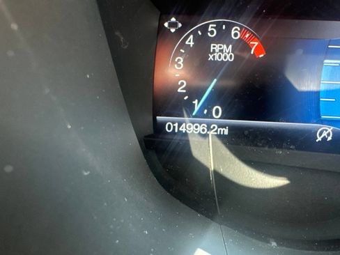 Used 2020 Ford Fusion SE FWD image 14