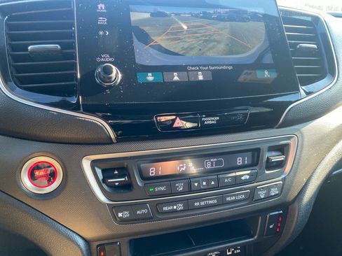 Used 2022 Honda Pilot TrailSport image 22