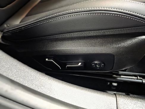 Used 2025 BMW 330i xDrive Sedan image 21