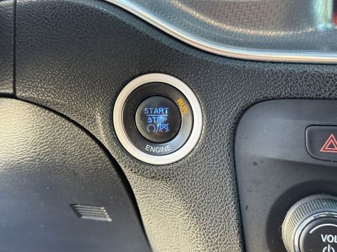 Used 2011 Dodge Charger R/T image 27