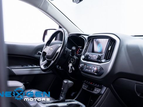 Used 2018 Chevrolet Colorado ZR2 image 45