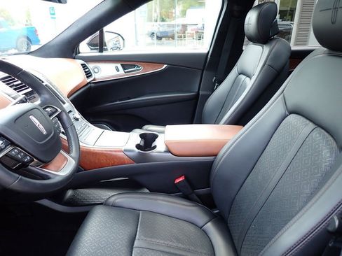 Used 2019 Lincoln Nautilus Black Label AWD/4WD image 16