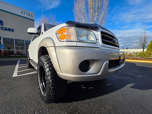 Used 2001 Toyota Sequoia SR5 image 10