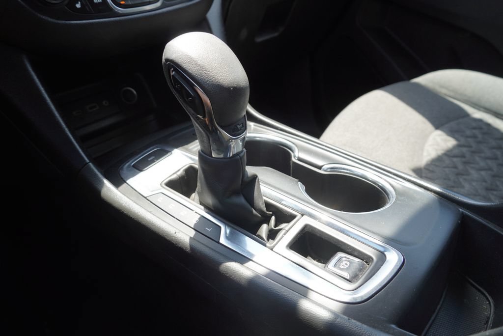 Used 2023 Chevrolet Equinox LT AWD/4WD image 28
