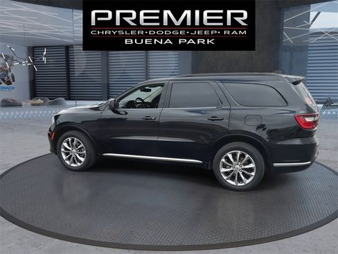 Used 2022 Dodge Durango SXT w/ Anodized Platinum Package image 5
