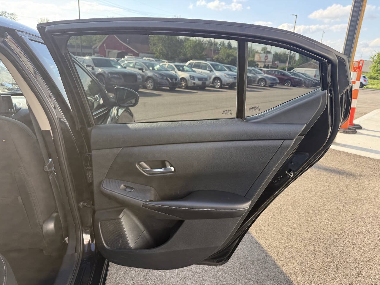 Used 2020 Nissan Sentra SV FWD image 17