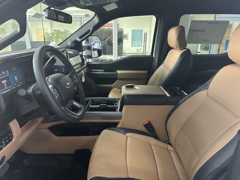 New 2026 Ford F350 Lariat image 19