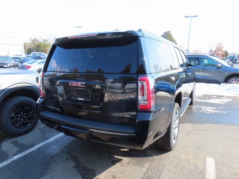 Used 2019 GMC Yukon XL SLT image 5