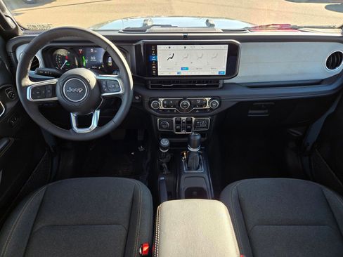 Used 2025 Jeep Wrangler Sahara 4xe image 12