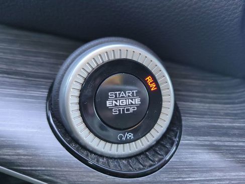 Used 2024 Jeep Wagoneer L Series II w/ Flexible Seating Group image 38