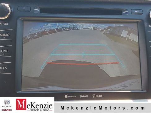 Used 2018 Toyota Highlander XLE FWD image 20