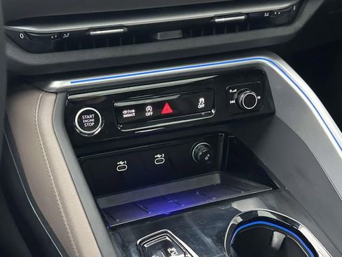 Certified 2025 Audi Q5 Premium Plus w/ Premium Plus image 31