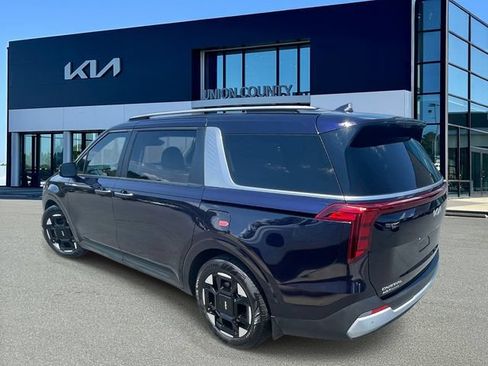 Certified 2026 Kia Carnival EX FWD image 9