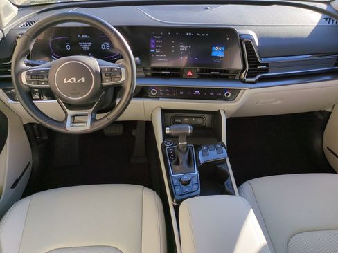 Used 2023 Kia Sportage EX image 15