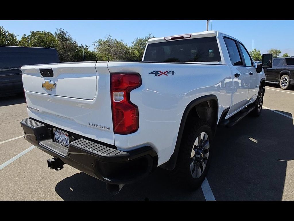 Used 2024 Chevrolet Silverado 2500 Custom w/ Custom Value Package AWD/4WD image 7