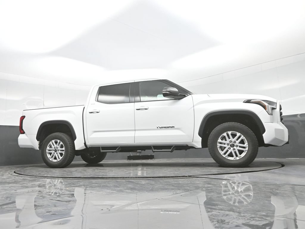 Used 2023 Toyota Tundra SR5 w/ SR5 Premium Package AWD/4WD image 39