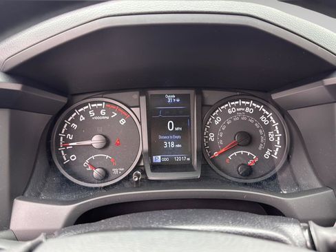 Used 2023 Toyota Tacoma SR image 3