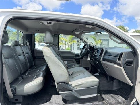Used 2017 Ford F250 XL w/ Power Equipment Group RWD image 19