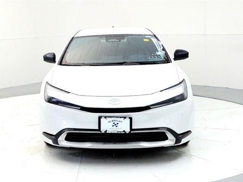 New 2026 Toyota Prius Plug-In Hybrid image 8