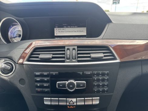 Used 2014 Mercedes-Benz C 250 Sedan image 34
