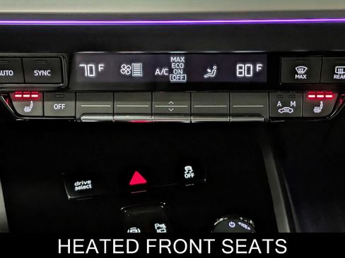 Used 2024 Audi Q4 e-tron Premium Plus image 29