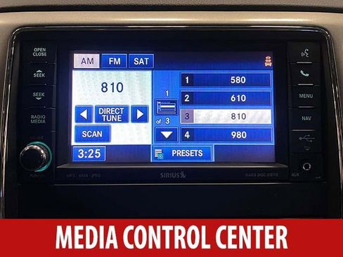 Used 2012 Jeep Grand Cherokee Overland AWD/4WD image 11