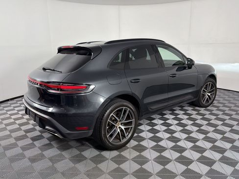 Certified 2024 Porsche Macan AWD/4WD image 9